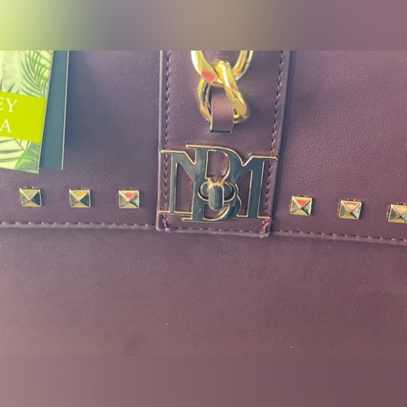 WOMENS BAG NWB - Picture 1 of 3